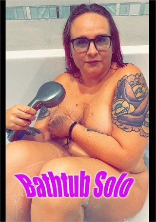 Watch Bathtub Solo Porn Movie Online Free